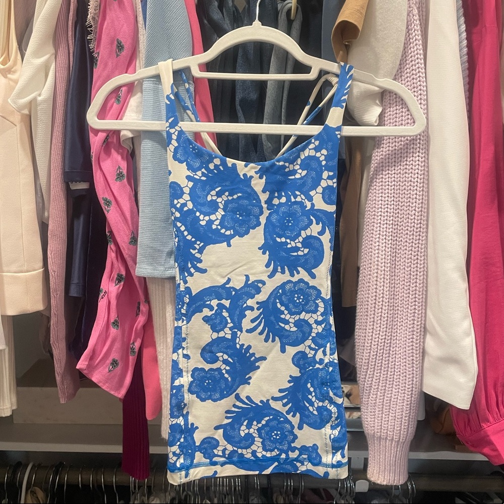 Lululemon Blue/White Paisley Tank